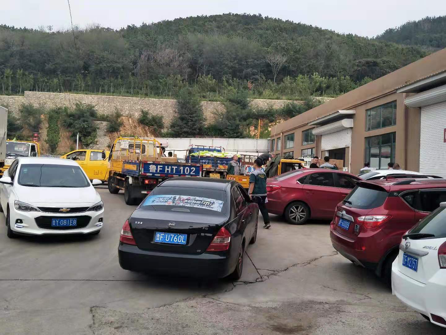 中秋佳節(jié)臨近，匯通集團發(fā)福利送祝福