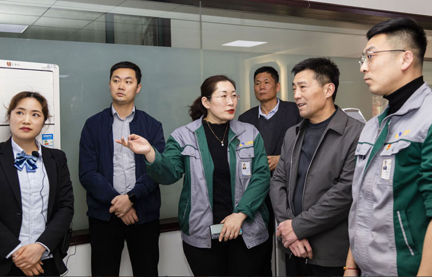 棗莊市住建局領(lǐng)導(dǎo)一行蒞臨匯通集團參觀交流